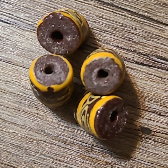 TRADE BEADS - Picture 5 of 8